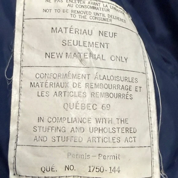 Mens Red and Blue Puffer Vest - Picture 6 of 7